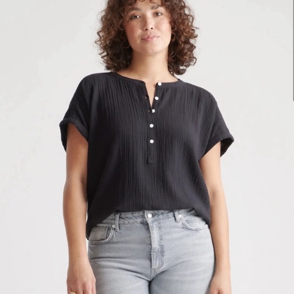 NWT Quince Gauze Short Roll Sleeve Button Front Black Top Size XS - Picture 2 of 10